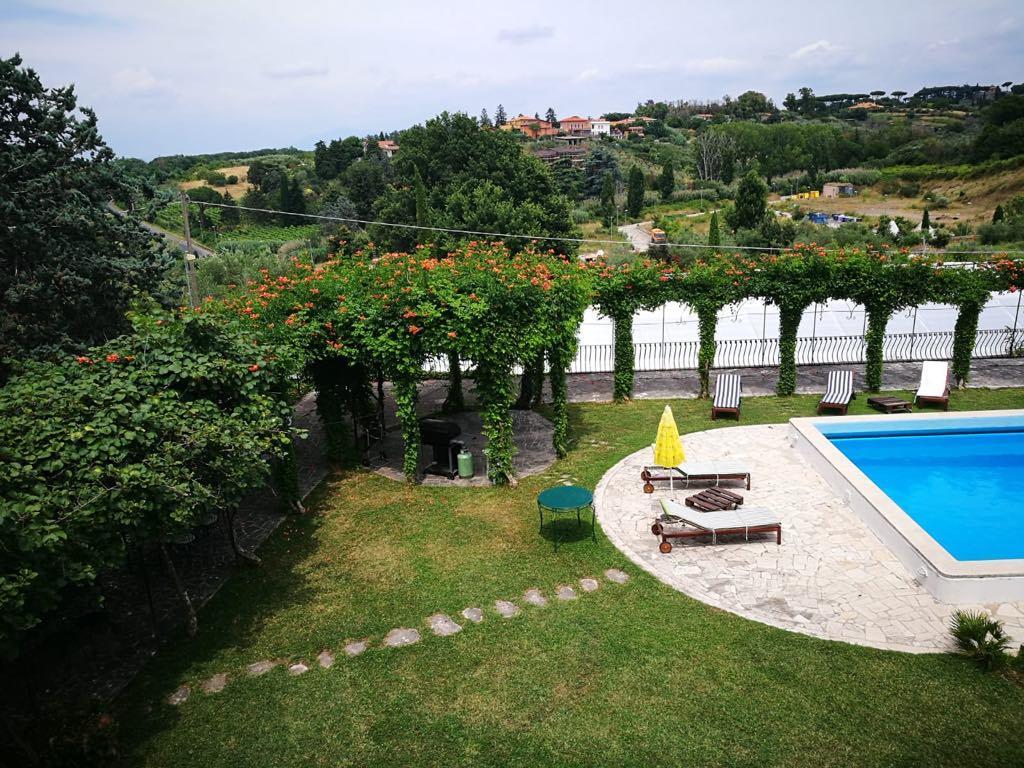 Il Pettirosso B&B Grottaferrata Bagian luar foto